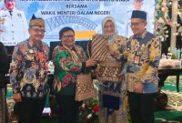 Wakil Menteri Dalam Negeri (Wamendagri) Ribka Haluk memimpin rapat koordinasi (rakoor) bersama Pemkab Barito Utara (Barut) dalam rangka kesiapan pelaksanaan pemungutan suara ulang (PSU) Pilkada 2024. Foto: Diskominfosandi Barut