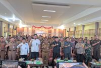 Bupati Tanah Laut, H Rahmat Trianto, mengumpulkan 130 kepala desa dan 5 lurah dalam kegiatan peresmian Koperasi Merah Putih yang dilaksanakan di Gedung Sarantang Saruntung pada Senin, 21 Juli 2025. Foto: M Lutfi Ashidiqi/1tulah.com