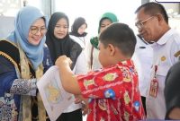 Pemkab Barito Utara (Barut), melalui Dinas Pengendalian Penduduk, Keluarga Berencana, dan Pemberdayaan Perempuan dan Perlindungan Anak (DISDALDUKKBPPPA) bekerja sama dengan Forum Anak Daerah (FAD) menyelenggarakan kegiatan bertajuk “Satu Hari Bersama Anak Disabilitas”, dalam rangka memperingati Hari Anak Nasional (HAN) ke-41, Rabu, 30 Juli 2025. Foto: Diskominfosandi
