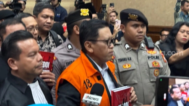 Sidang Sekretaris Jenderal PDI Perjuangan (PDIP), Hasto Kristiyanto, di PN Jakarta Pusat, pada Kamis (10/7/2025) dijaga ketat. (sumber: suara.com)