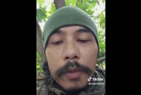 Mantan anggota TNI Angkatan Laut (AL), Satria Arta Kumbara, yang dilaporkan menjadi tentara bayaran di Rusia dan kini disebut-sebut ingin pulang ke Indonesia. (sumber: suara.com)