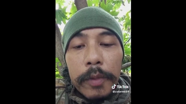 Mantan anggota TNI Angkatan Laut (AL), Satria Arta Kumbara, yang dilaporkan menjadi tentara bayaran di Rusia dan kini disebut-sebut ingin pulang ke Indonesia. (sumber: suara.com)