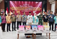 Pj Bupati Barito (Barut), Kalteng, Indra Gunawan, secara resmi membuka rapat rekapitulasi hasil perhitungan perolehan pemungutan suara ulang (PSU) Pilkada Barut di Gedung Balai Antang Muara Teweh, Sabtu, 9 Agustus 2025. Foto: Diskominfosandi Barut