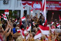Pemkab Tanah Laut (Tala) menggelar Apel Kerja Gabungan di halaman Kantor Bupati Tanah Laut, Senin, 4 Agustus 2025. Foto: MC Tala