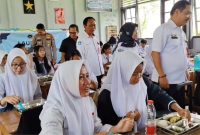 Legislator Kapuas Apresiasi Launching Program Makan Bergizi Gratis di SMAN 2 Kapuas
