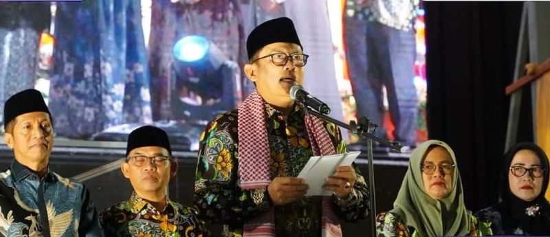 Musabaqah Tilawatil Quran dan Hadits (MTQH) Ke-52 Tingkat Kabupaten Barito Utara (Barut), Kalteng, resmi dibuka dengan meriah. Acara berlangsung di Arena Terbuka Tiara Batara, diikuti oleh 631 peserta dari 9 kecamatan se-Barut, pada Selasa malam, 20 Agustus 2025. Foto: Diskominfosandi Barut