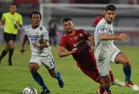 Ilustrasi duel antara Persija Jakarta vs Persib Bandung. (sumber: suara.com)