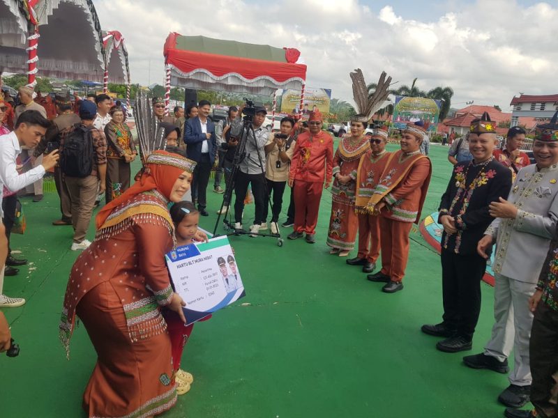 Pemkab Murung Raya luncurkan tiga program Mura BLT, Jumat (1/08/2025). (foto : 1tulah.com)