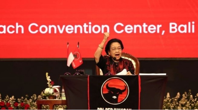 Ketua Umum PDIP Megawati Soekarnoputri dikukuhkan sebagai Ketum lagi. ( Foto dok. PDIP)
