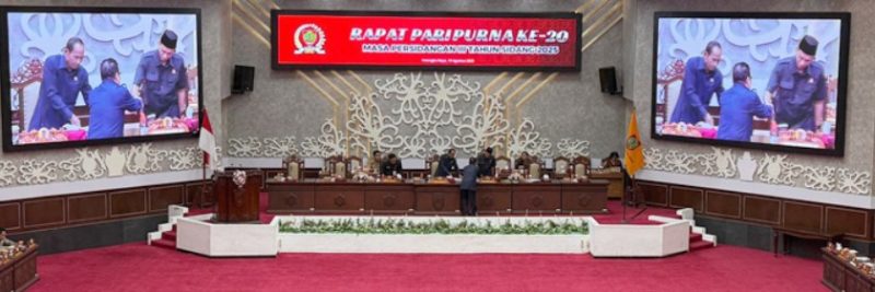 Rapat paripurna ke-20 masa persidangan III tahun sidang 2025 di ruangan rapat paripurna, Selasa (19/8/2025). Foto:Istimewa