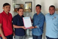 Wartawan senior H Deni Hariadi resmi mencalonkan diri maju sebagai calon Ketua PWI Barito Utara (Barut) 2025-2028, menjelang penutupan penjaringan bursa nama calon ketua, Senin, 1 September 2025. Foto: Istimewa