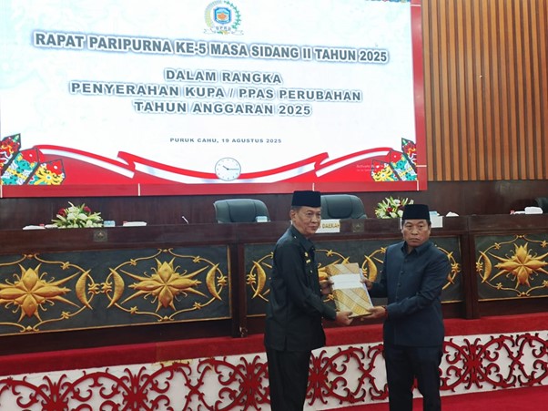 Pemkab Murung Raya Serahkan Rancangan KUPA dan PPAS Perubahan