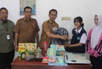 Pemkab Mura dan Kemensos Salurkan Bantuan bagi Disabilitas dan Anak