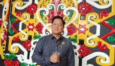 Ketua komisi II DPRD Murung Raya Bebie