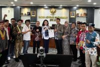 Wakil Ketua II DPRD Kalteng M Ansyari mengawal aspirasi mahasiswa ke BAM DPR RI di Jakarta, Kamis (18/9/2025).Foto:Istimewa