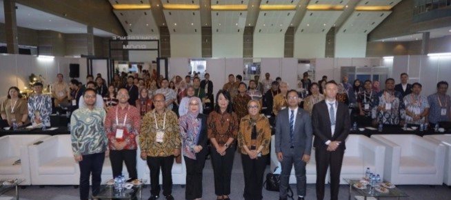 Peserta pada Lokakarya Konsultasi Nasional mengenai Pedoman Pengadaan Pemerintah Hijau untuk Pendingin Hemat Energi [Istimewa]