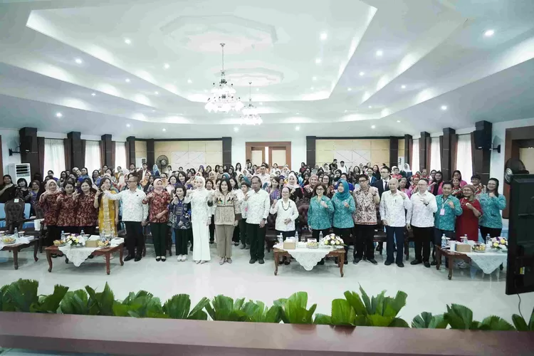 Peringati Bulan Kepedulian Kanker, YKI Kalteng Gelar Seminar Awam Kupas Tuntas Benjolan Payudara (MMC Kalteng)