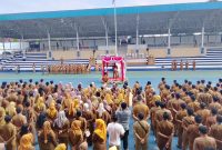 Bupati Barito Utara, Kalteng, H Shalahuddin saat memimpin apel gabungan ASN di halaman Kantor Pemkab Barut, Senin, 13 Oktober 2025. Foto: Istimewa