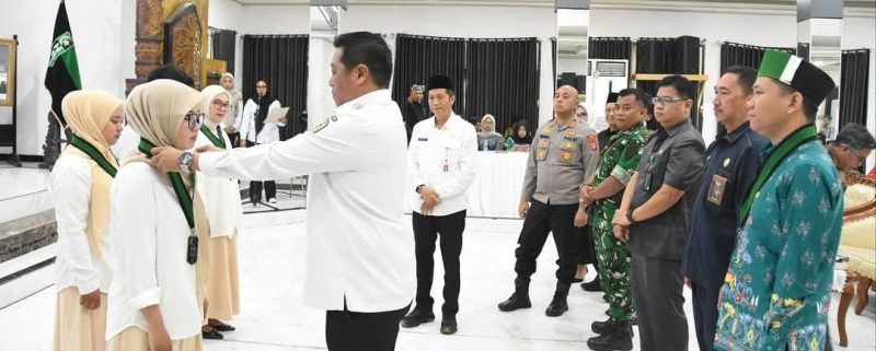 Wakil Bupati Barito Utara, Kalteng, Felix Sonadie Y Tingan, pada saat acara Pelantikan Pengurus HMI Komisariat se-Muara Teweh Cabang Palangka Raya periode 2025-2026 di Gedung.Balai Antang, Rabu, 22 Oktober 2025. Foto: Diskominfosandi Barut