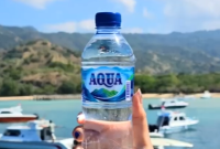 Ilustrasi botol Aqua. Instagram @sehataqua
