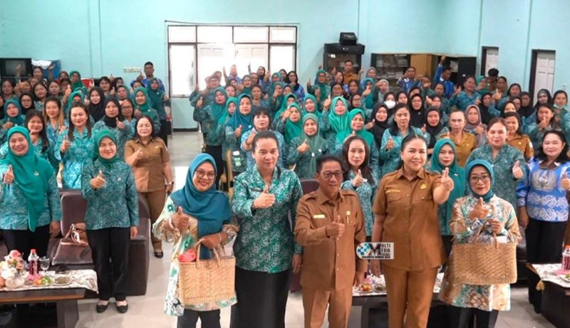 Bupati Heriyus : pelatihan peningkatan kapasitas kader Pemberdayaan Kesejahteraan Keluarga (PKK) yang digelar di Aula Kantor PKK Kabupaten Murung Raya, Senin (6/10/2025)