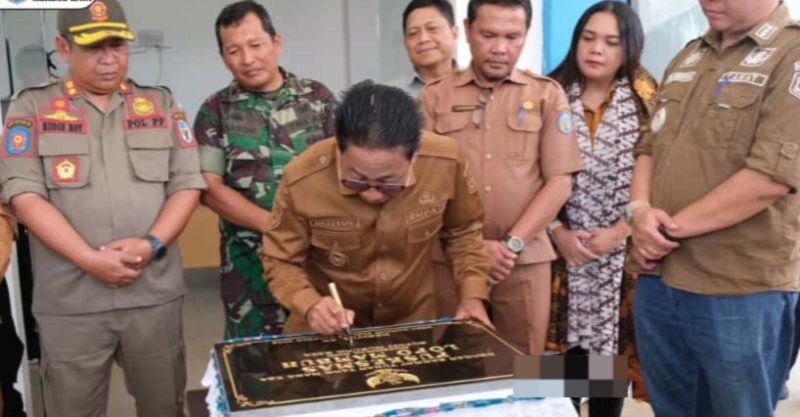 Bupati Murung Raya (Mura), Heriyus, meresmikan Puskesmas Lopo Mambuh yang berlokasi di Desa Mantiat Pari, Kecamatan Tanah Siang, pada Senin (13/10/2025).