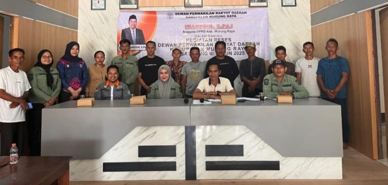 Anggota DPRD Kabupaten Murung Raya dari Fraksi Partai Keadilan Sejahtera (PKS), Imanudin, menggelar kegiatan reses masa sidang III Tahun 2025 di Desa Muara Jaan, Kecamatan Murung, pada Sabtu (18/10/2025).