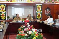 Pemkab Mura menggelar percepatan Rapat Koordinasi (Rakor) dan Evaluasi Mitra Pelaksanaan Program Makan Bergizi Gratis (MBG) bersama Satgas Pertrasi Umum, MBG, Selasa (22/10/2025).