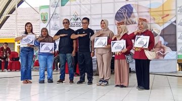 Saat pembukaan jalan sehat Adaro. Foto : 1tulah.com/zakirin