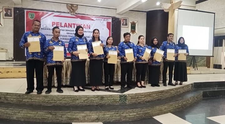 Beberapa Perwakilan penyerahan SK Pegawai Pemerintah dengan Perjanjian Kerja (PPPK) Tahap II Formasi Tahun 2024. Foto : 1tulah.com/zakirin