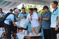 Gubernur Kalteng Buka Jalan Sehat dan Senam Bersama HUT Ke-54 KORPRI, Tekankan ASN Bugar dan Profesional (MMC Kalteng)