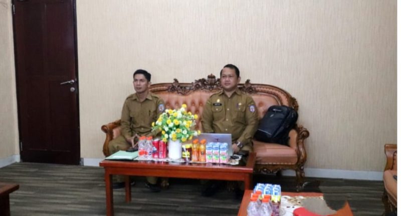 Pemkab Mura mengikuti Rakor Penanganan Inflasi yang digelar Kementerian Dalam Negeri (Kemendagri) secara virtual, Selasa (4/11/2025)