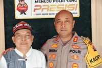 Ketua DAD Barito Utara, H Mahmud dan kapolres Barito Utara, AKBP Singgih Febiyanto.foto.1tulah.com