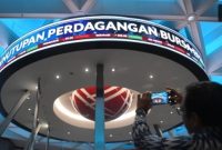 Ilustrasi saham IPO [ANTARA FOTO/Muhammad Adimaja/nym.] 