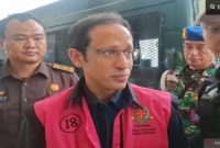 KPK mengungkapkan bahwa Mantan Menteri Pendidikan, Kebudayaan, Riset, dan Teknologi (Menristekdikti) Nadiem Makarim menjadi calon tersangka dalam penyelidikan kasus dugaan korupsi pada pengadaan Google Cloud di Kemendikbudristek. 