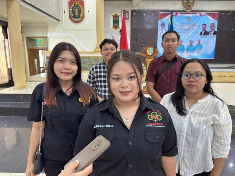 Saat wawancara Ketua Dewan Pimpinan Cabang (DPC) Pemuda Tani Kabupaten Barito Timur, Ariane Sinta Nakalelu H. A. Garu. Foto :1tulah.com/zakirin