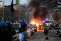 Inter Kudeta AC Milan, Kerusuhan Pecah di Genoa: Mobil Dibakar, Gas Air Mata Ditembakkan [Tangkap layar X]