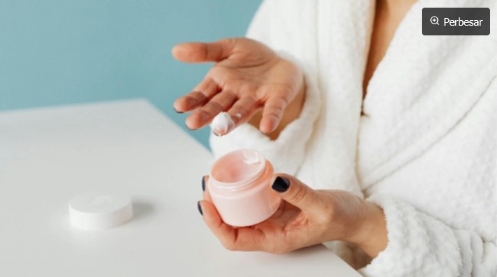 Ilustrasi skincare mengandung merkuri (Pexels) 