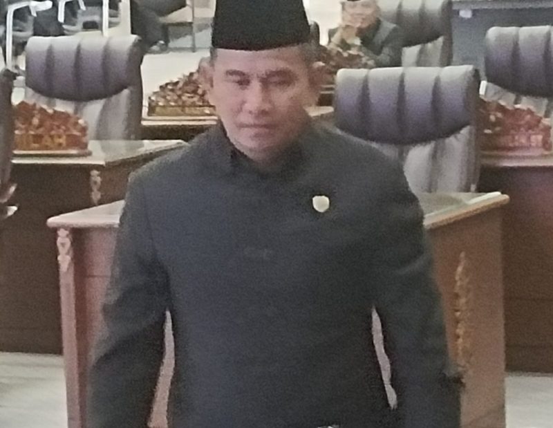 Anggota DPRD Kabupaten Barito Utara (Komisi III/Fraksi Aspirasi Rakyat/PAN), Hasrat.(Suara Dayak.Com/Hendrik)