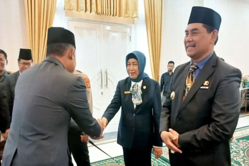 Ketua DPRD Kabupaten Barito Utara, Mery Rukaini, menghadiri pelantikan empat pejabat eselon II di Muara Teweh, Jumat (14/11/2025).(Foto : Dok)