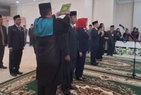Sejumlah pejabat Eselon III bergeser dilantik dan diambil sumpah jabatannya oleh Bupati Barito Utara, H Shalahuddin, Jumat, 30 Januari 2025. Foto: Ahya/kaltenglima.com