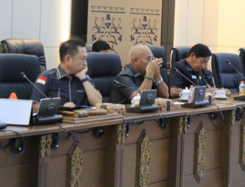 Gelar rapat dengar pendapat DPRD Barito Utara dengan perusahaan tambang batu bara beberapa waktu lalu. Foto: Istimewa