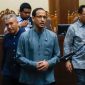 Terdakwa kasus dugaan korupsi dalam digitalisasi pendidikan pengadaan laptop Chromebook di Kemendikbudristek tahun 2019-2022 Nadiem Makarim usai menjalani sidang di Pengadilan Tipikor, Jakarta, Senin (5/1/2026). [Suara.com/Alfian Winanto] 