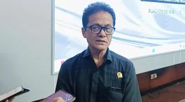 Anggota Komisi I DPRD Kalimantan Tengah, Yohannes Freddy Ering, mendorong penguatan sinergi antara pemerintah provinsi dan pemerintah kabupaten/kota guna mengoptimalkan pendapatan daerah dari sektor pajak, di Palangka Raya.(17/2/26)
