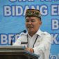 Gubernur Kalimantan Tengah Agustiar Sabran saat memberikan sambutan pada kunjungan silaturahmi dan ramah tamah Staf Khusus Presiden Republik Indonesia Bidang Ekonomi Kreatif Yovie Widianto di Istana Isen Mulang, Rumah Jabatan Gubernur Kalimantan Tengah, Selasa (10/2/2026).