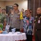 Asisten Perekonomian dan Pembangunan Setda Prov. Kalteng Herson B. Aden saat menghadiri secara virtual kegiatan Peresmian dan Groundbreaking Pembangunan 1179 SPPG serta Peresmian 18 Gudang Ketahanan Pangan Polri. (13/2/26)