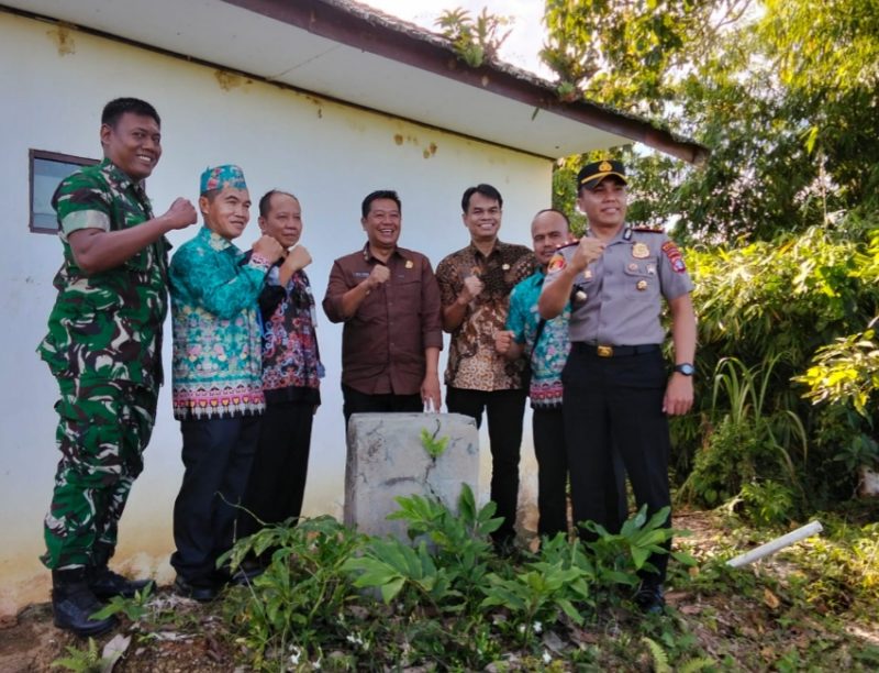Wakil Bupati Barito Utara (Barut), Felix Sonadie Y Tingan, berkeinginan untuk dapat mengubah Gunung Purei dari daerah terpencil di pelosok Barut menjadi wilayah kebanggaan sebagai wilayah yang ada di perbatasan Kalteng-Kaltim. Foto: Istimewa