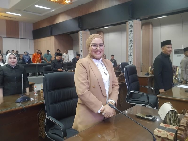Anggota DPRD Barito Utara (Barut), Kalteng, Hj Sri Neni Trianawati. Foto: Aprie/1tulah.com