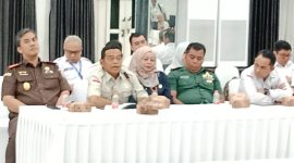 Anggota DPRD Barito Utara, Haji Tajeri mengikuti audiensi bersama Kepala Badan Narkotika Nasional Provinsi (BNNP) Kalimantan Tengah (Kalteng), Brigjen Pol Mada Roostanto, dan Pemkab Barito Utara di Balai Antang, Muara Teweh, Rabu, 11 Februari 2026. Foto: Istimewa