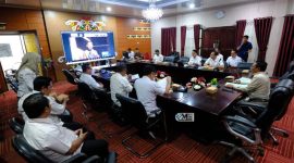 Bupati Mura Heriyus dan jajaran mengikuti daring/zoom demngan Men PANRB terkait SAKIP dan Zona Integritas (ZI) Award 2025, Rabu (11/02/2025).